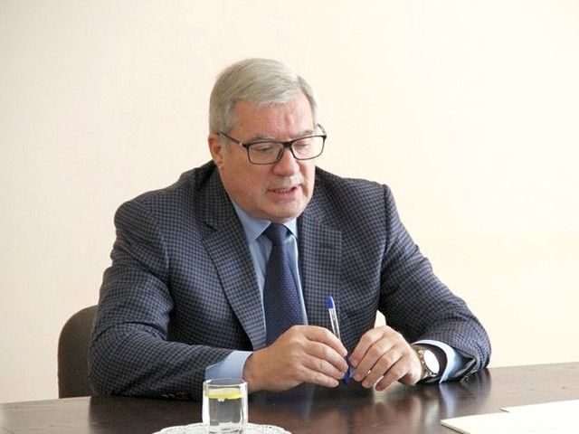 Владимир Путин принял отставку губернатора Красноярского края Владимир Путин принял отставку губернатора Красноярского края