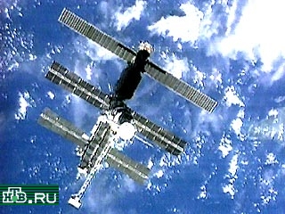 Совет главных конструкторов ракетно-космической техники принял решение о необходимости затопления станции "Мир" в феврале 2001 года