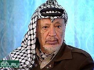 Палестинский лидер Ясир Арафат прибыл на испанский остров Мальорка для участия в форуме средиземноморских стран "Форментор", посвященном вопросам безопасности в регионе