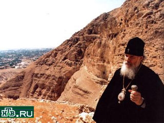 Патриарх Алексий II на Сорокодневной горе во время паломничества в Святую Землю