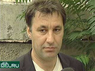 Сегодня пресс-служба Бислана Гантамирова, о существовании которой многие до сего момента не были осведомлены, сообщила, что противоречия между Гантамировым и Кадыровым сняты