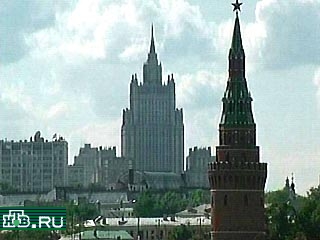 Министерство иностранных дел России выступило с заявлением о возможном двустороннем с США сокращении числа ядерных боезарядов. Москва считает, что "ядерный потолок" может быть снижен до 1500 зарядов