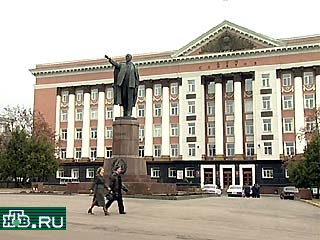 В субботу Курский областной суд рассмотрит вопрос о снятии с регистрации кандидата в губернаторы Александра Руцкого