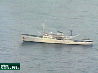 Штаб по проведению операции подъема тел погибших моряков с атомной подводной лодки "Курс" разместился на большом противолодочном корабле "Адмирал Чабаненко"