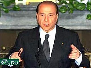 Сильвио Берлускони намерен сделать не совсем обычный подарок участникам саммита в Генуе