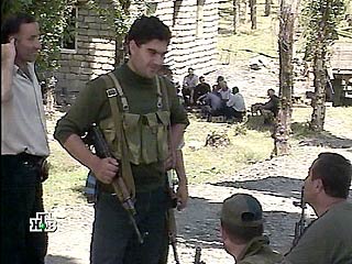 В результате длительных переговоров сегодня утром в Панкисском ущелье Грузии были освобождены двое заложников