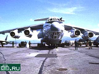 Представители МАК, входящие в состав Госкомиссии по расследованию причин падения самолета Ил-76ТД, произведут облет на вертолете места падения грузового авиалайнера