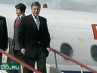 Премьер-министр России Михаил Касьянов прибывает сегодня в Белгородскую область