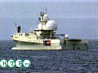 Российские корабли оттеснили норвежское разведывательное судно от места гибели "Курска"
