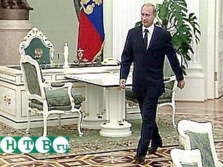 Президент России Владимир Путин сегодня встречается с президентом Гвинеи Лансаной Конте