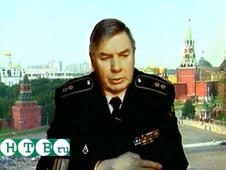 Вице-адмирал Михаил Барсков сообщил о том, что первый отсек "Курска", скорее всего,  будет поднят в 2002 году