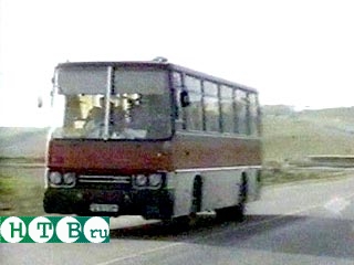 26 мая 1994 года в районе населенного пункта Кинжал Ставропольского края четырьмя вооруженными бандитами был захвачен рейсовый автобус