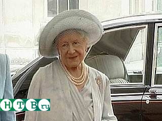 Английская королева-мать госпитализирована