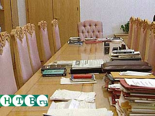 с 1 августа все официальные документы, а также книги и периодика на азербайджанском языке должны печататься в латинской транскрипции