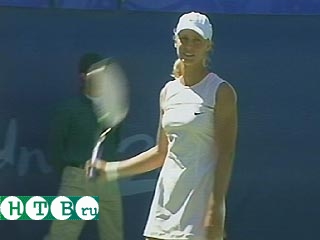 Елена Дементьева вышла в третий круг теннисного турнира в Сан-Диего
