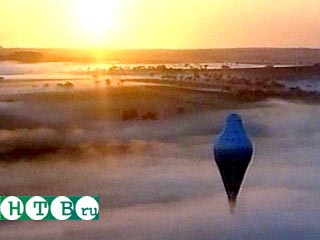Американец Стив Фоссетт начал одиночное путешествие на воздушном шаре вокруг Земли