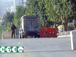 Израильские войска блокировали палестинский город Калькилья
