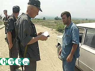 Боевики в Чечне имеют удостоверения "Добровольный помощник федеральных сил по освобождению пленных"