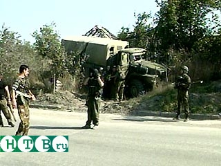 В Грозном на установленном террористами фугасе подорвался грузовик федеральных сил