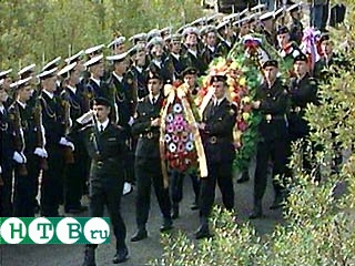 Траурные церемонии прошли на военно-морской базе в Видяево