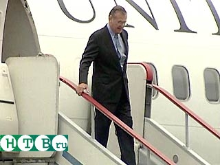 Сегодня министр обороны США Дональд Рамсфельд прибыл в Москву