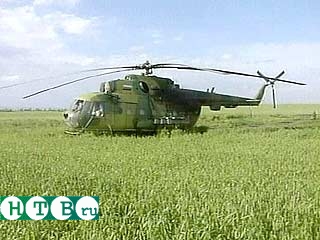 В Чечне во вторник разбился вертолет МИ-8 Федеральной пограничной службы /ФПС/ России. Погибли три, ранены семь человек