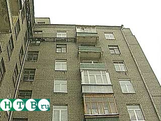 Исполнительный директор  кондитерской фирмы "Савинов" Юлия Южелевская выбросилась с 15 этажа