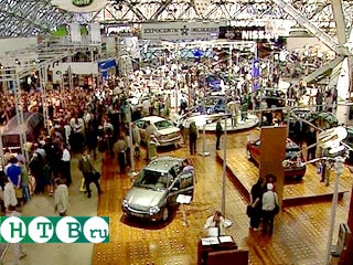 В Москве открылся "Автосалон-2001"