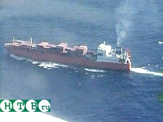 Нелегалов с судна Tampa отправят на военном корабле в Папуа-Новую Гвинею