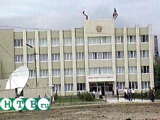 По факту взрыва в Доме правительства Чеченской Республики в Грозном возбуждено уголовное дело. Преступление квалифицировано как теракт