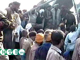 Три человека погибли при взрыве бомбы в поезде в Индии