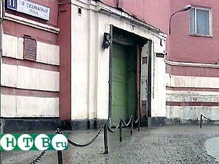 Сбежавшие из Бутырки заключенные, возможно, проникли в подвалы тюрьмы, где и скрываются до сих пор