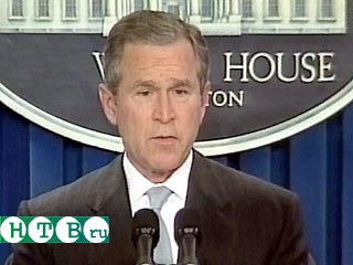 Президент США Джордж Буш ввел на всей территории страны чрезвычайное положение