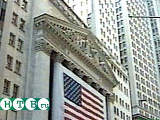Первый торговый день на американских биржах закончился рекордным падением курса акций