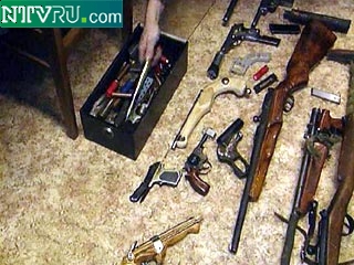 У рабочего РСУ обнаружен целый арсенал оружия и боеприпасов