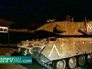 Израильские танки сегодня в ночью вторглись на территорию сектора Газы