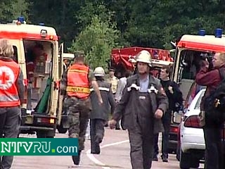 100 человек получили ранения при столкновении пассажирских поездов в Германии