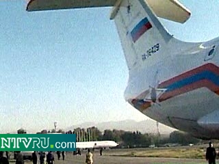 Два самолета ИЛ-76 МЧС России вылетают сегодня в из подмосковного аэродрома "Раменское" в Пакистан