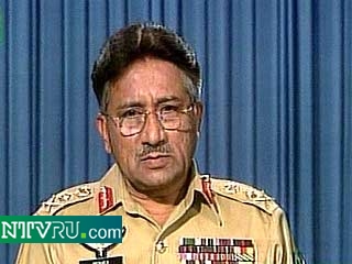 Президент страны генерал Первез Мушарраф отправил в отставку руководителя разведки генерал-лейтенанта Махмуда Ахмеда