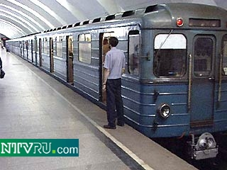 В вестибюле станции метро "Чкаловская" задержан 52-летний мужчина, при личном досмотре у него обнаружена боевая граната