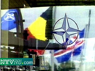 НАТО официально объявило о начале передислокации постоянной средиземноморской эскадры в рамках антитеррористической операции
