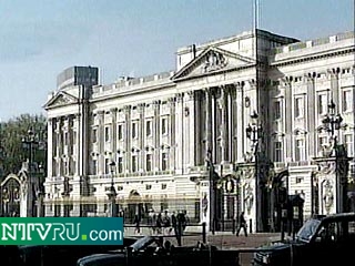 Состояние королевы Великобритании превысило 1 млрд. фунтов стерлингов