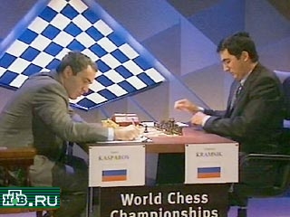 Каспарову и Крамнику осталось провести две партии