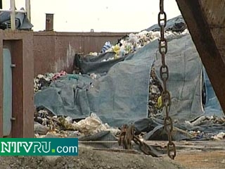 Жители новгородской деревни взорвали два экскаватора, чтобы не дать построить у себя под окнами свалку отходов