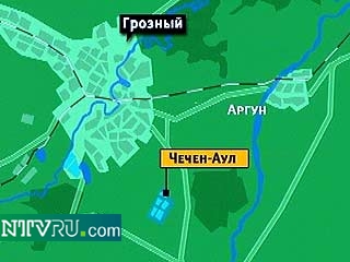 В населенном пункте Чечен-Аул Грозненского района двое неизвестных ворвались в дом местного жителя и из автоматического оружия убили хозяина дома и его жену