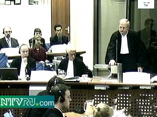Слободан Милошевич вновь отказался признавать себя виновным
