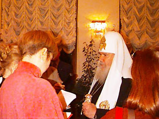 На встрече со слушателями Дипакадемии Патриарх Алексий II предложил ввести в программу средней школы историю православной и мусульманской культуры