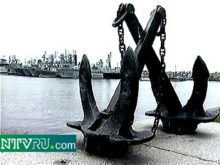 Из-за действий таможни морской порт Санкт-Петербурга на грани остановки