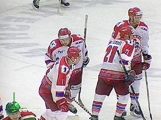 "Локомотив" вернул себе лидерство в хоккейной суперлиге