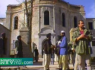 Талибы уничтожили 2700 произведений искусства из собрания музея Кабула